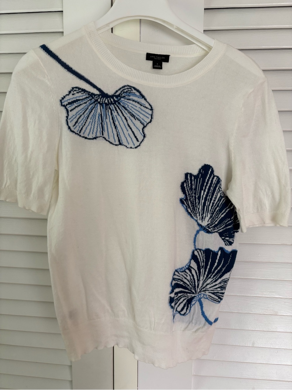 Ann Taylor Factory White Short-Sleeve Knit Top with Navy Floral Detail